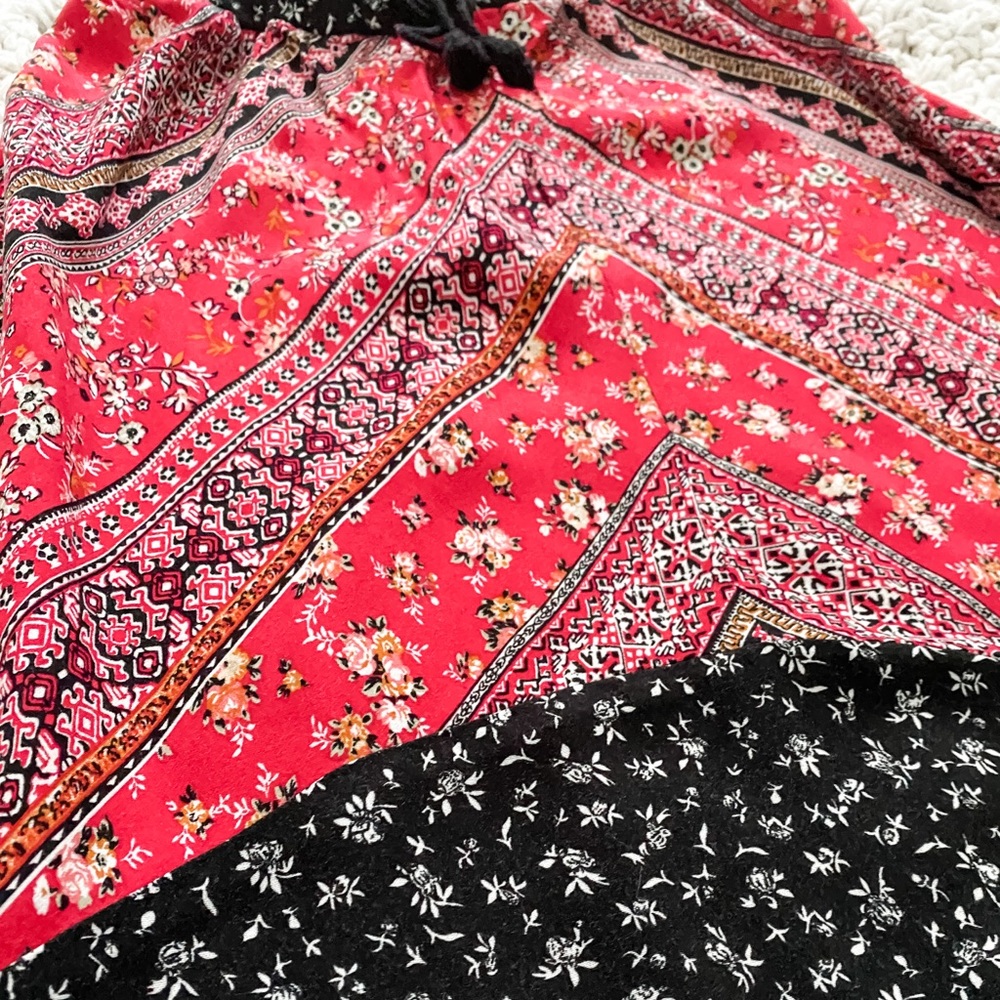 Girls skirt - Picture 3 of 3